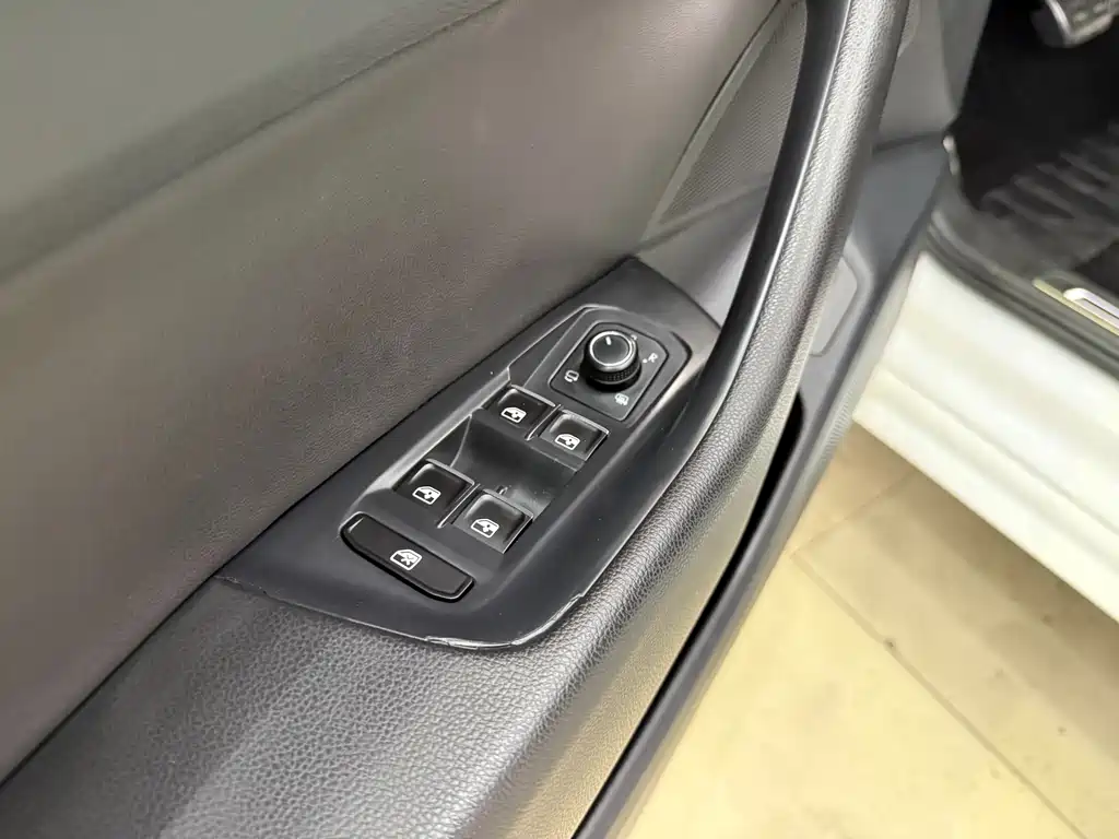 Volkswagen CC 2019 — фото 12