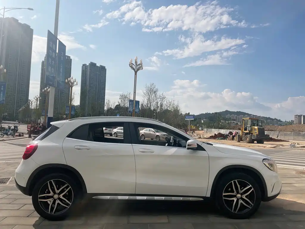 Mercedes-Benz GLA 2016 — фото 11