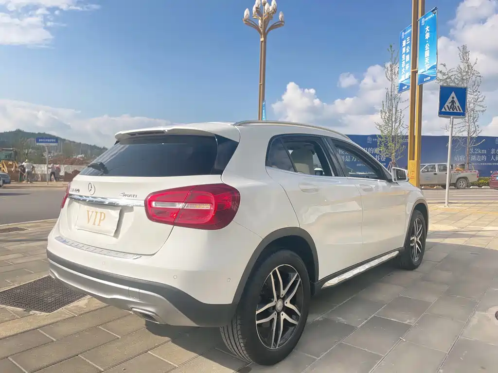 Mercedes-Benz GLA 2016 — фото 19