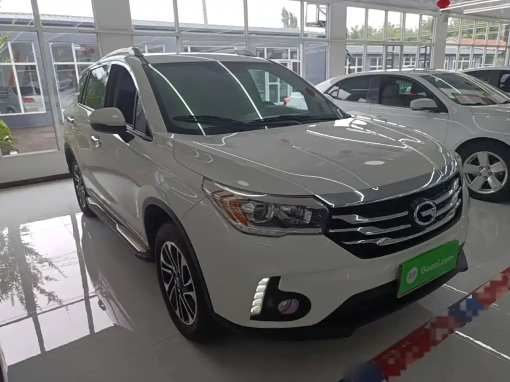 GAC Trumpchi GS4 2017 — фото 4