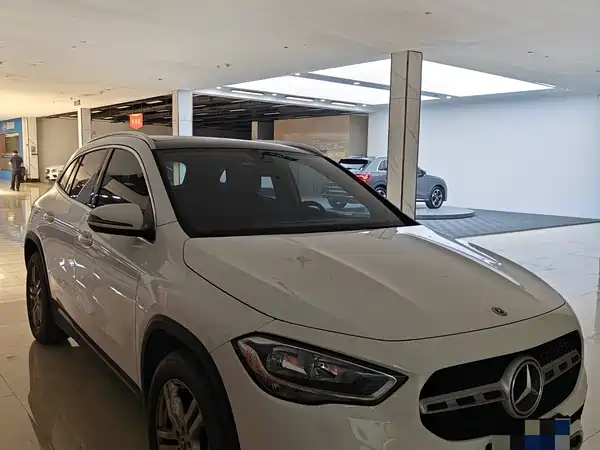 Mercedes-Benz GLA 2021