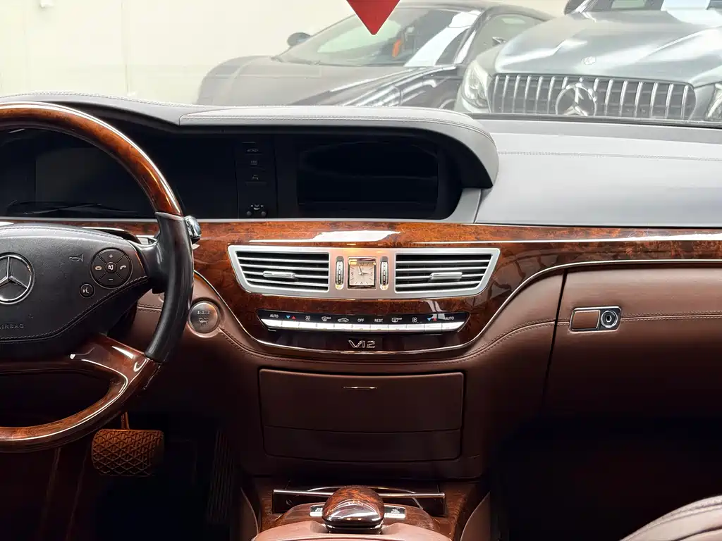 Mercedes-Benz S-Class 2011 — фото 13