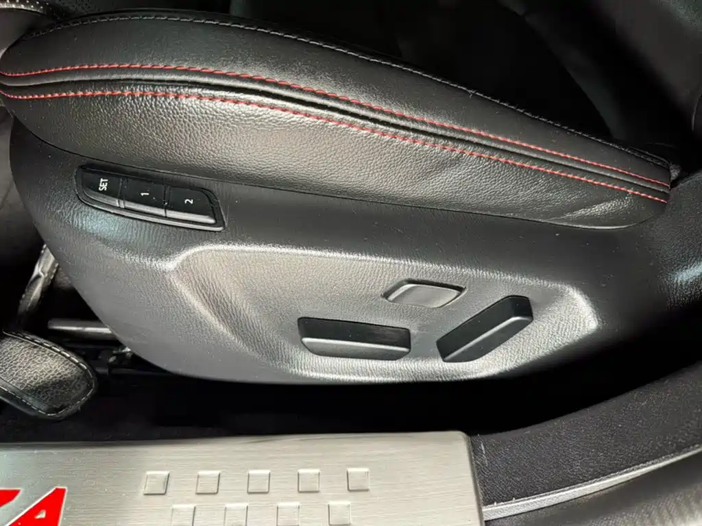 Mazda Atenza 2015 — фото 18