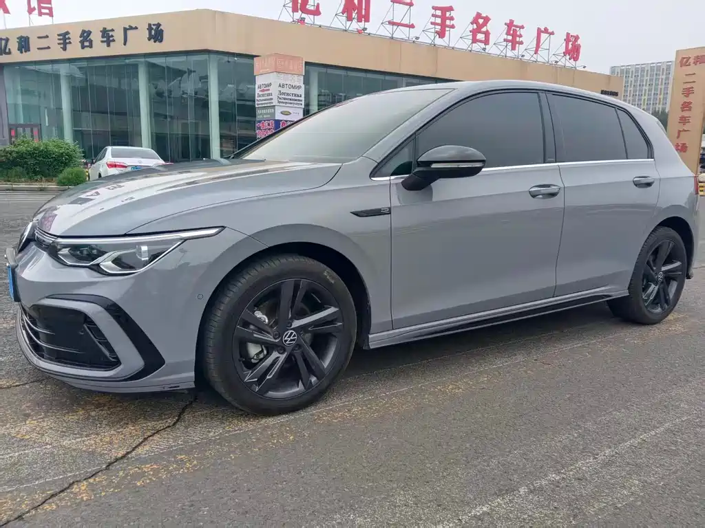 Volkswagen Golf 2023