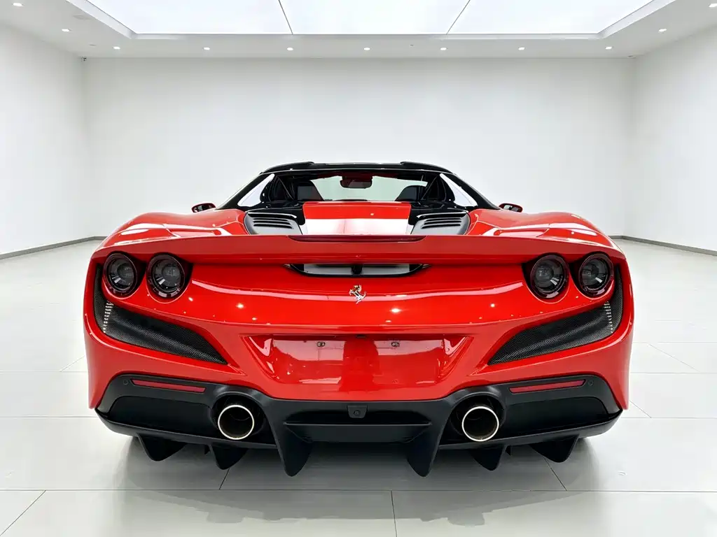 Ferrari F8 2021 — фото 4