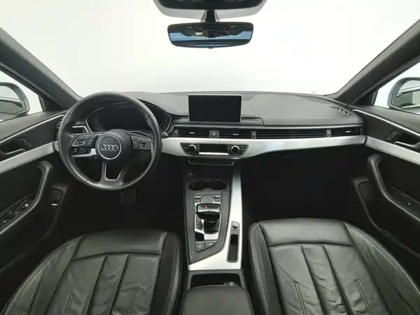 Audi A4L 2019