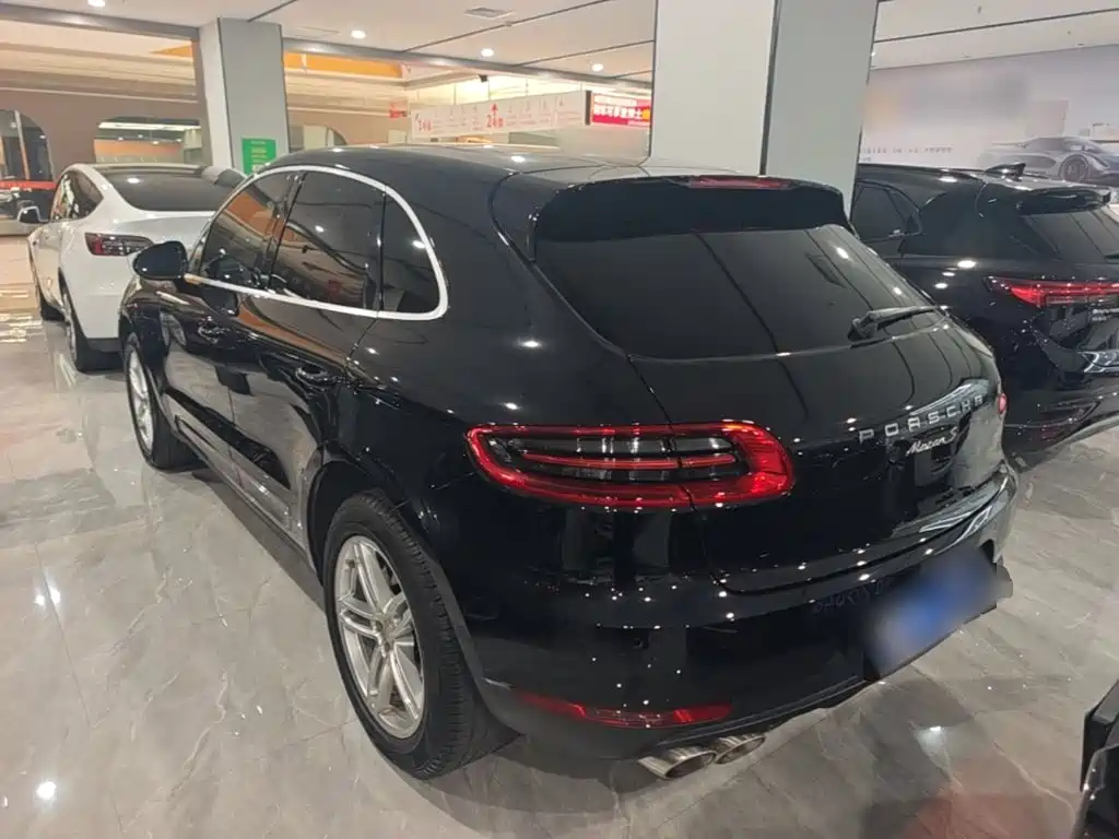 Porsche Macan 2015 — фото 23