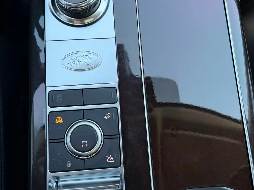 Land Rover Range Rover 2020 — фото 24