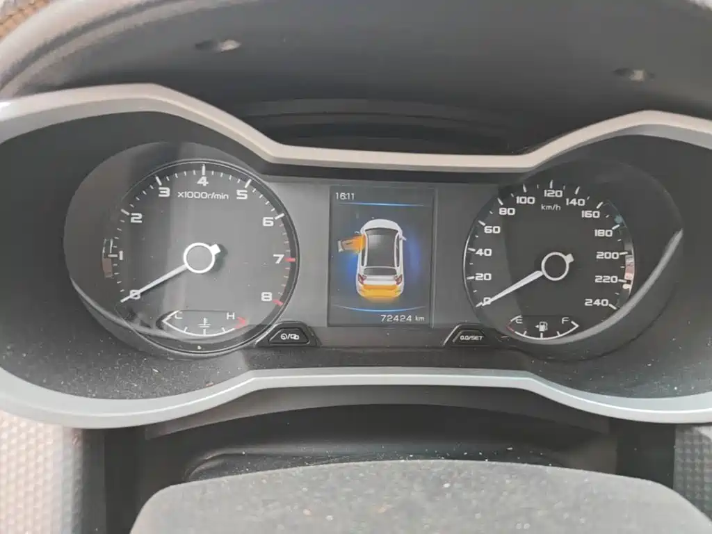 Geely Emgrand GS 2018 — фото 12