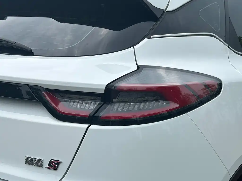 Geely Emgrand S 2022 — фото 19