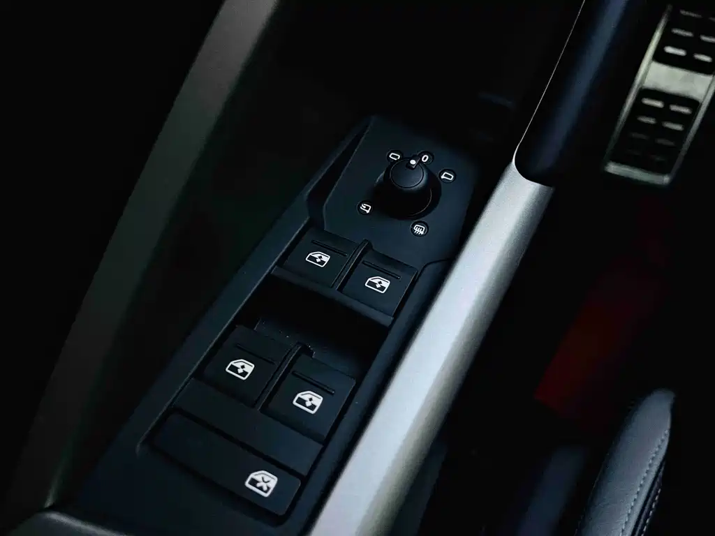 Audi Q3 2021 — фото 15