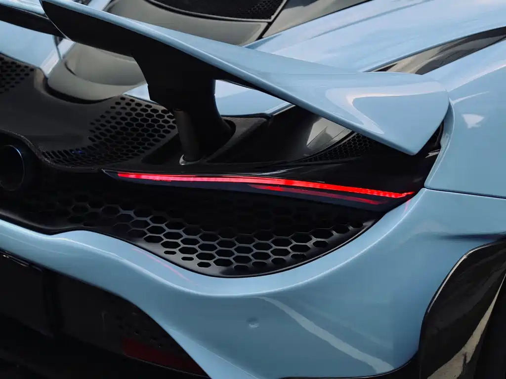 McLaren 720S 2018 — фото 17