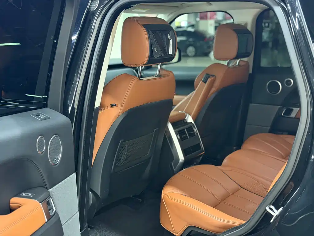 Land Rover Range Rover Sport 2017 — фото 11