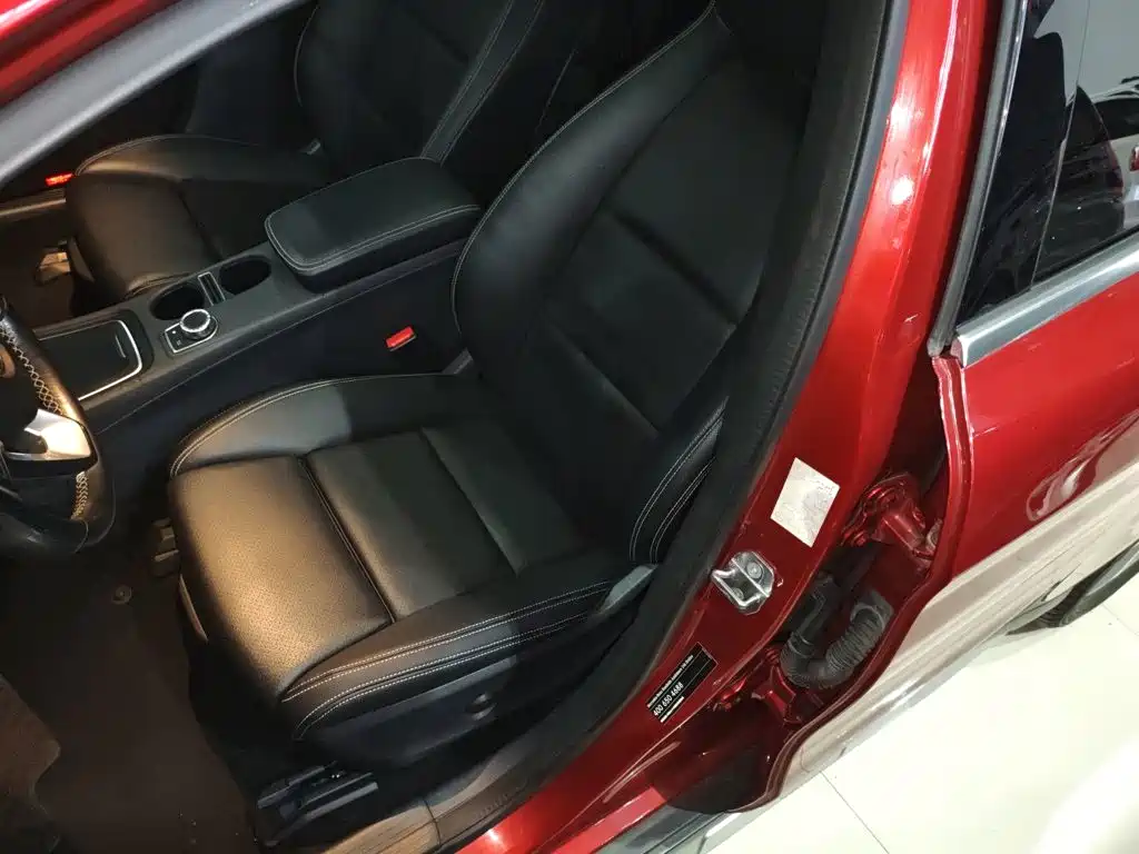Mercedes-Benz GLA 2018 — фото 11