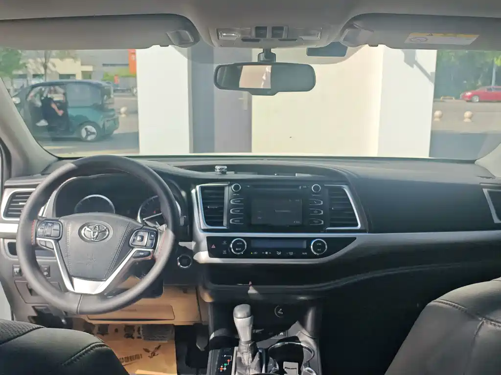 Toyota Highlander 2017 — фото 4