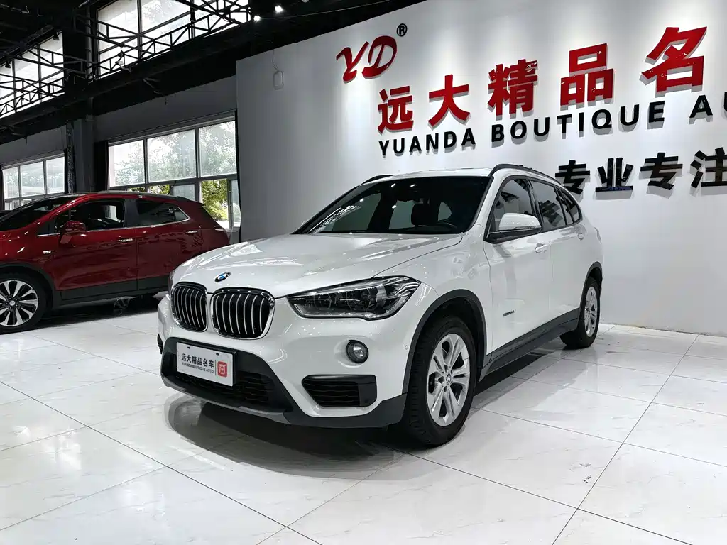 BMW X1 2017 — фото 1