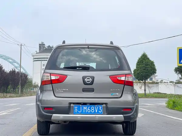 Nissan Livina 2013