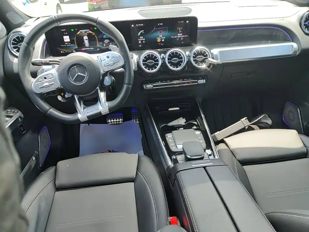Mercedes-Benz GLB AMG 2022 — фото 10