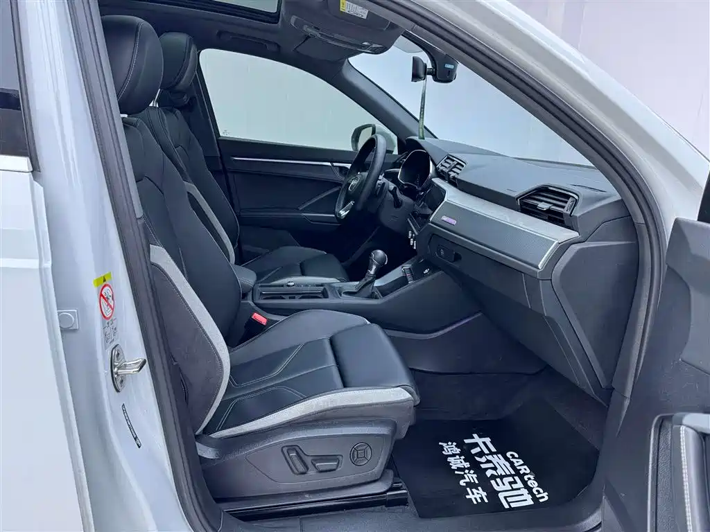 Audi Q3 2023 — фото 19
