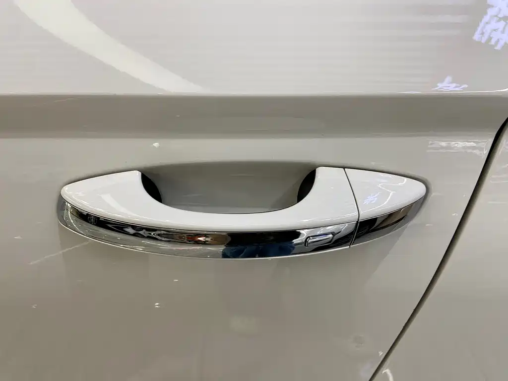 Skoda Karoq 2022 — фото 16