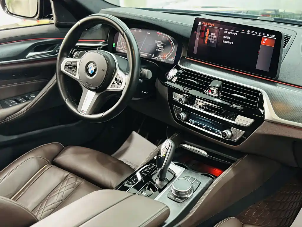 BMW 5 Series 2023 — фото 13