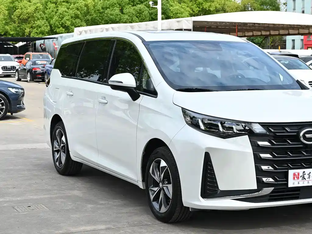 GAC Motor Trumpchi M6 2023 — фото 9
