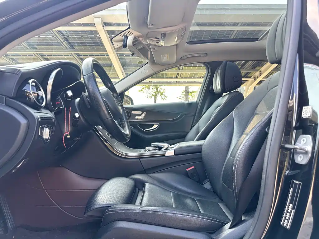 Mercedes-Benz C-Class 2018 — фото 11