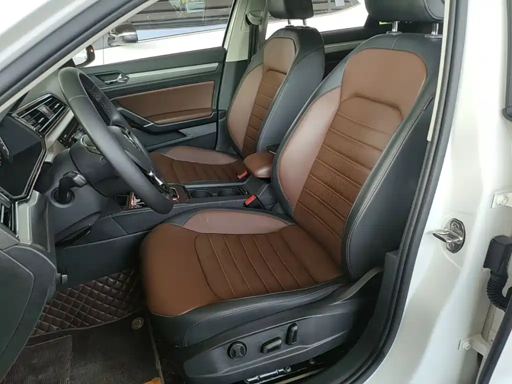 Volkswagen Lamando 2021 — фото 15