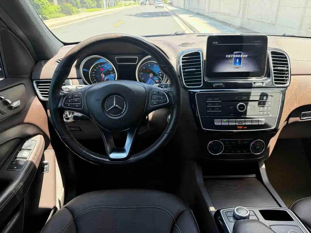 Mercedes-Benz GLE 2018 — фото 9
