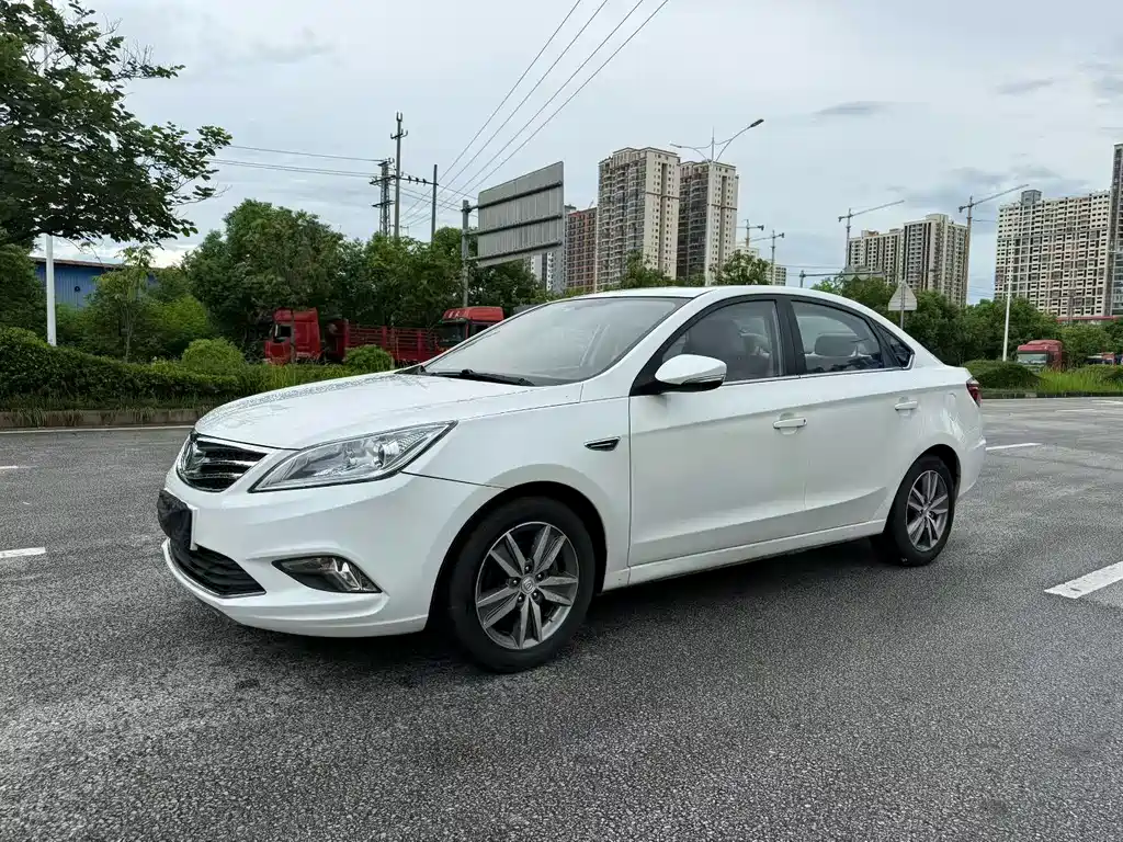 Changan Escape 2015