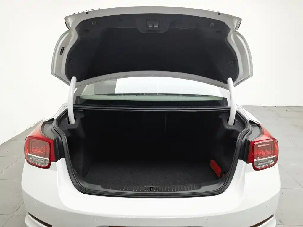 Chevrolet Malibu 2014 — фото 16
