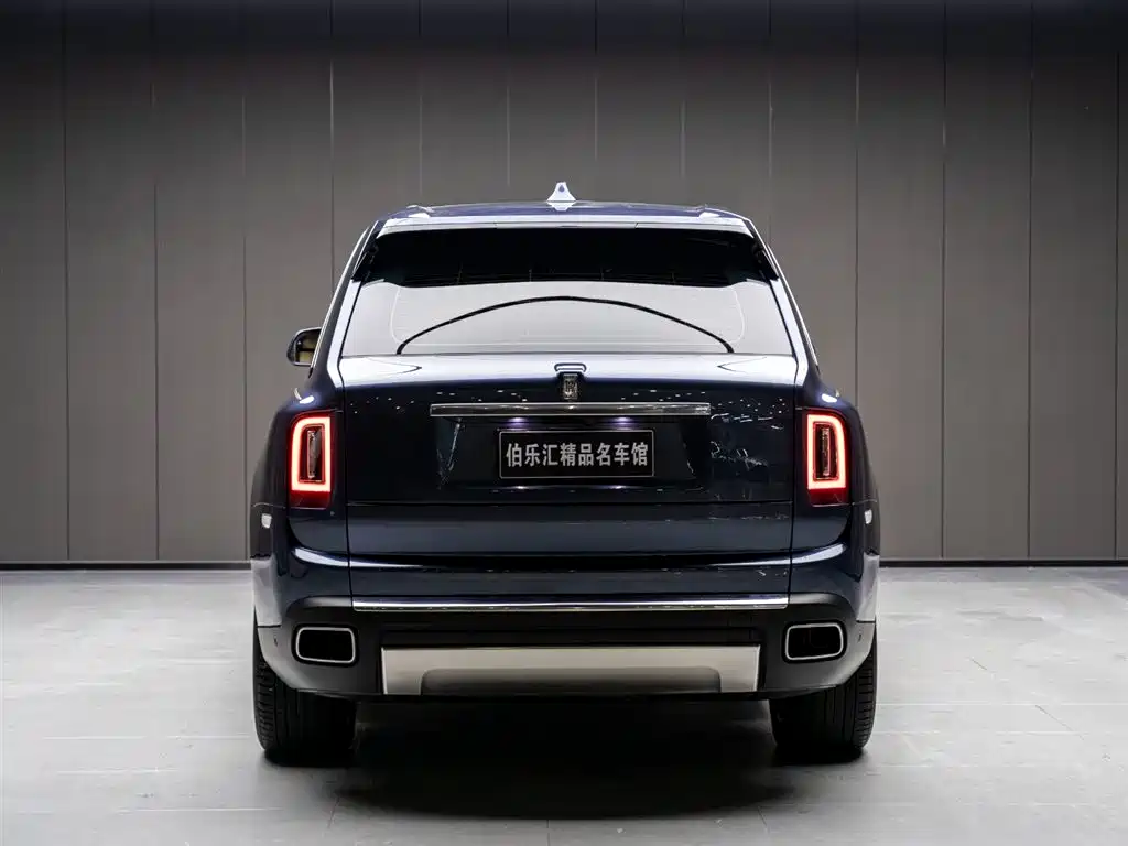 Rolls-Royce Cullinan 2022