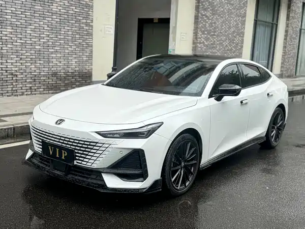 Changan UNI-V 2024