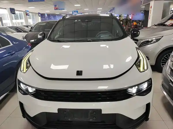 Lynk & Co 01 2021
