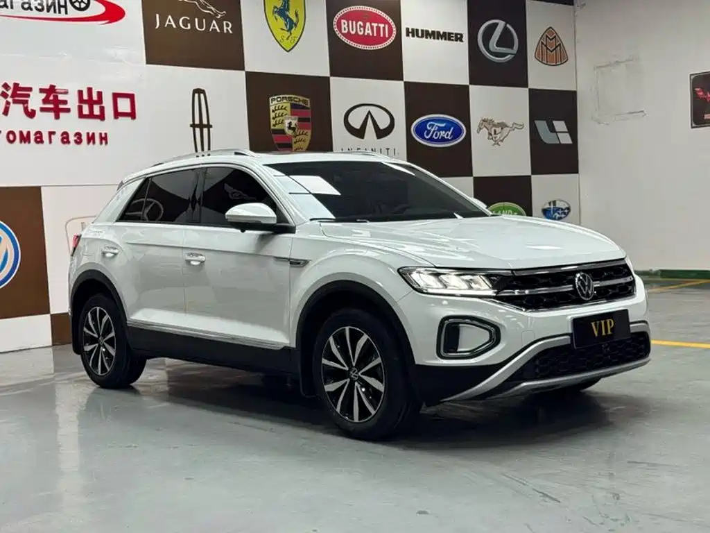 Volkswagen T-Roc 2023 — фото 3
