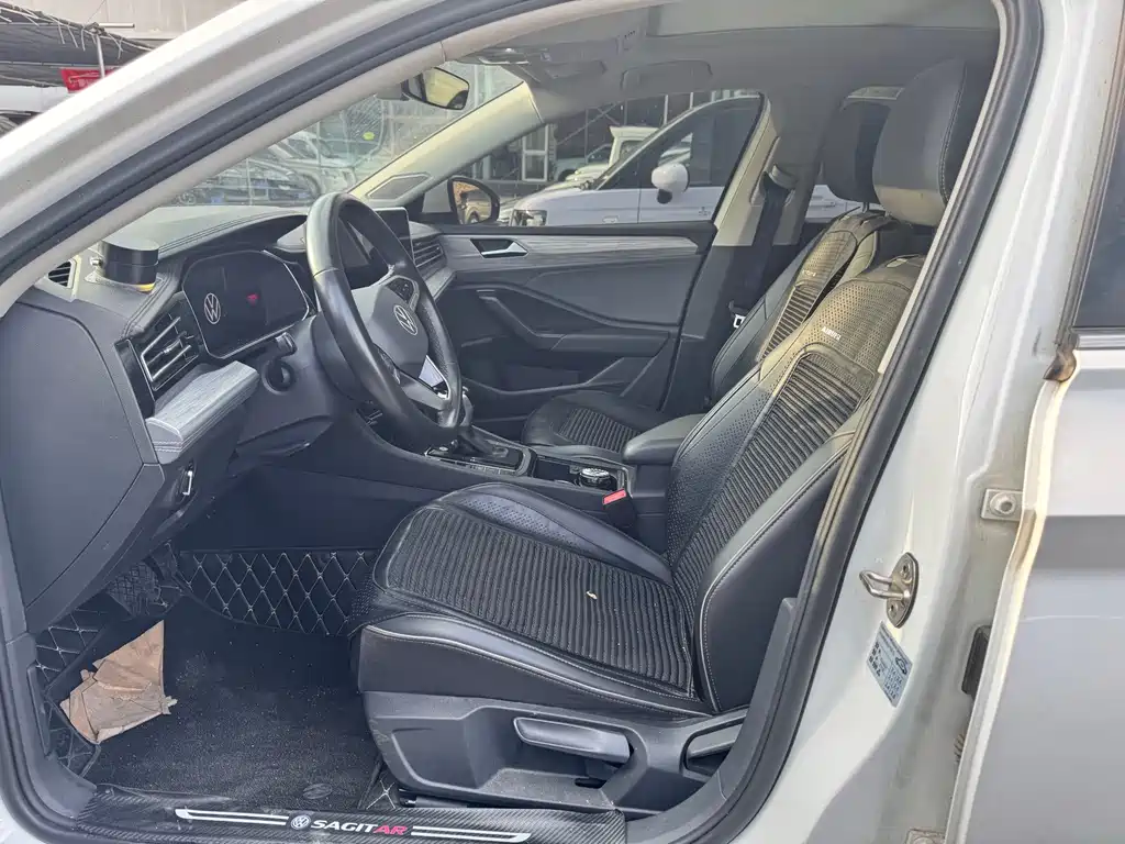 Volkswagen Sagitar 2023