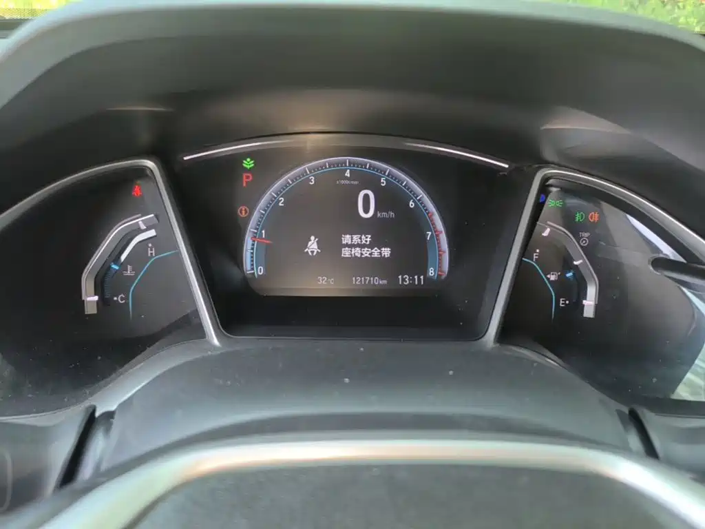 Honda Civic 2018 — фото 12