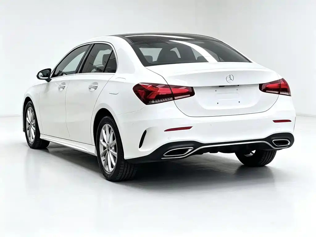 Mercedes-Benz A-Class 2020 — фото 12
