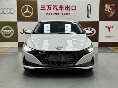 Hyundai Elantra 2022