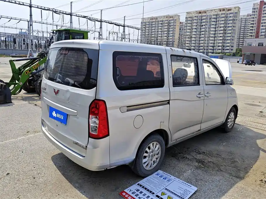 Wuling Rongguang V 2016 — фото 3