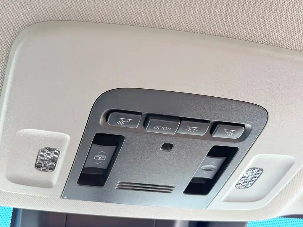 Toyota Camry 2021 — фото 28
