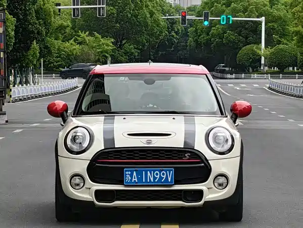 MINI 2016