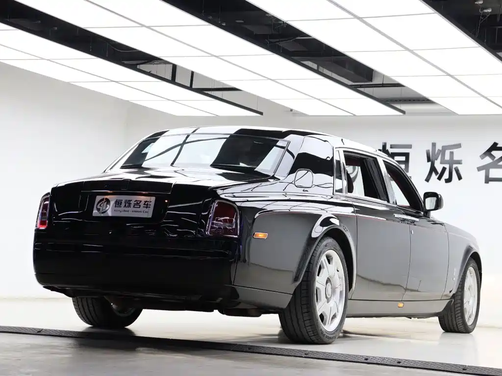 Rolls-Royce Phantom 2013 — фото 18