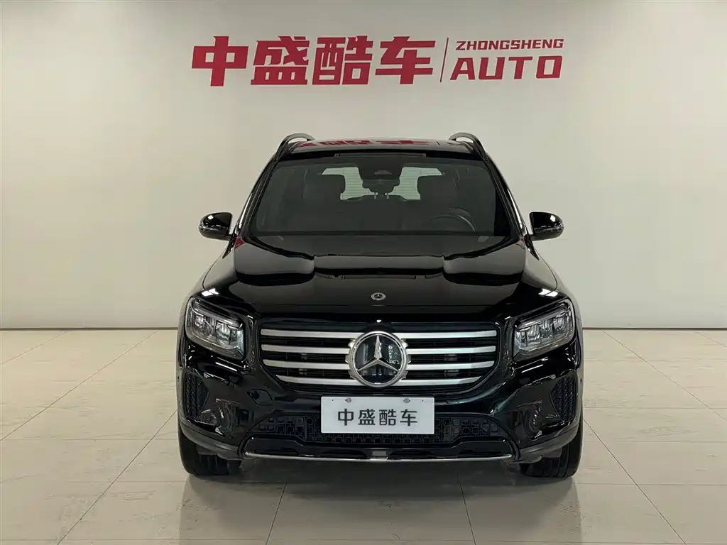 Mercedes-Benz GLB 2023