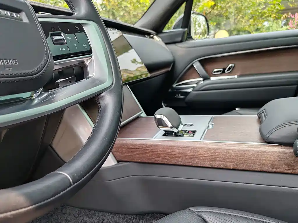 Land Rover Range Rover 2024 — фото 14