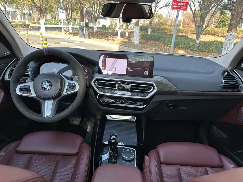 BMW X3 2022 — фото 9