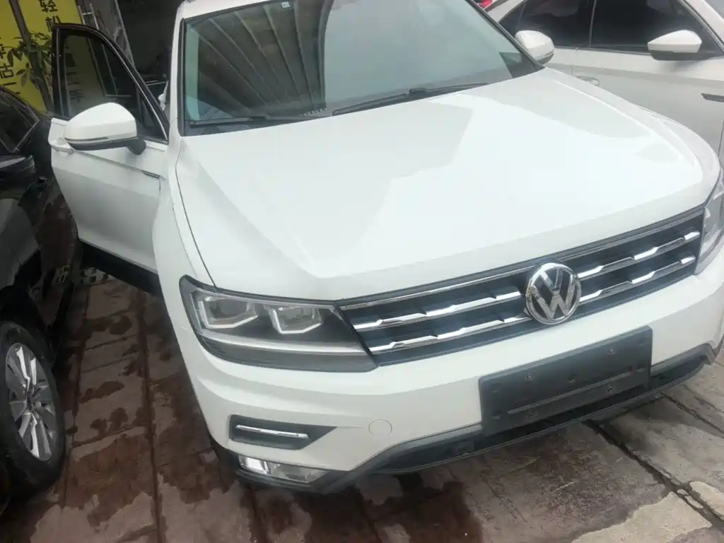 Volkswagen Tiguan L 2020