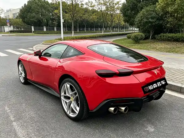 Ferrari Roma 2024