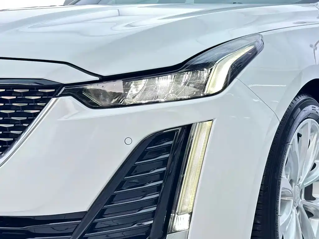 Cadillac CT5 2022 — фото 5