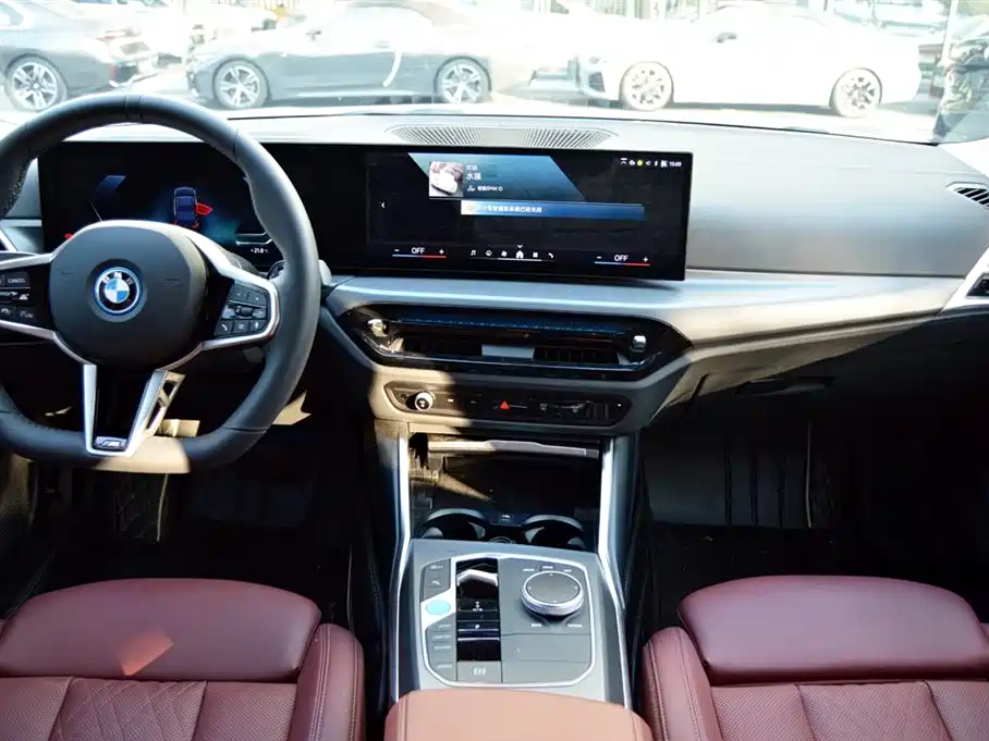 BMW i3 2025 — фото 10